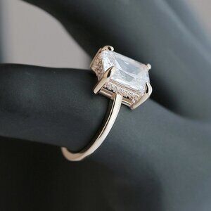 Super Design Radiant Cut Clear Gemstone Gold Dainty Ring for Women, VIP389